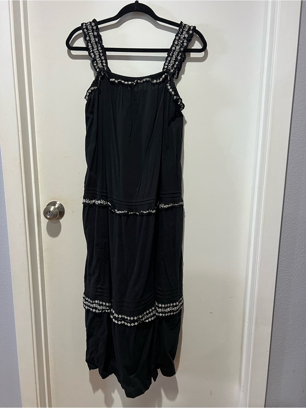 Old Navy Black Top with Blue Brand Tag